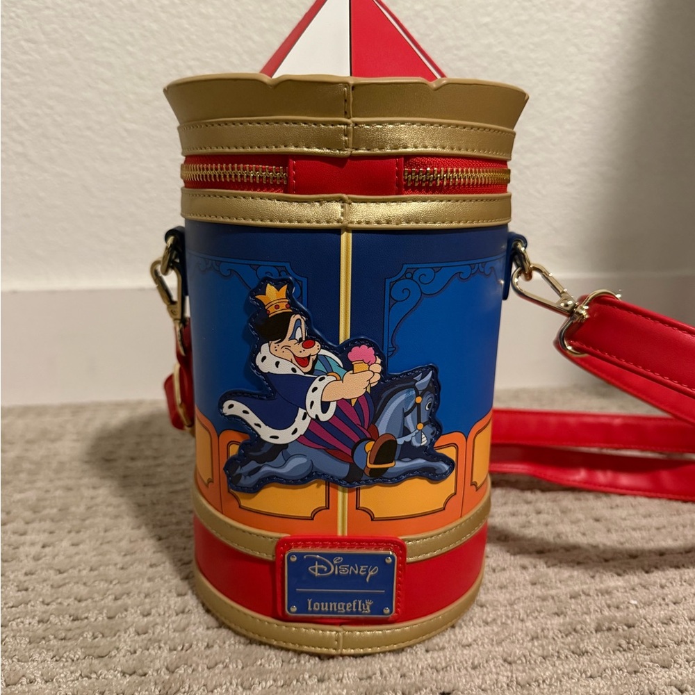 Disney Carousel - Loungefly - Brave Little Tailor - Crossbody Bag - Picture 4 of 4